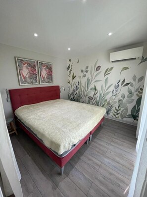 1 habitación, tabla de planchar con plancha, wifi gratis y ropa de cama 
