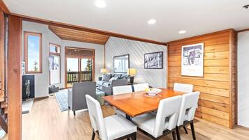 Leilighet (3 Bedrooms) | Spiseområde