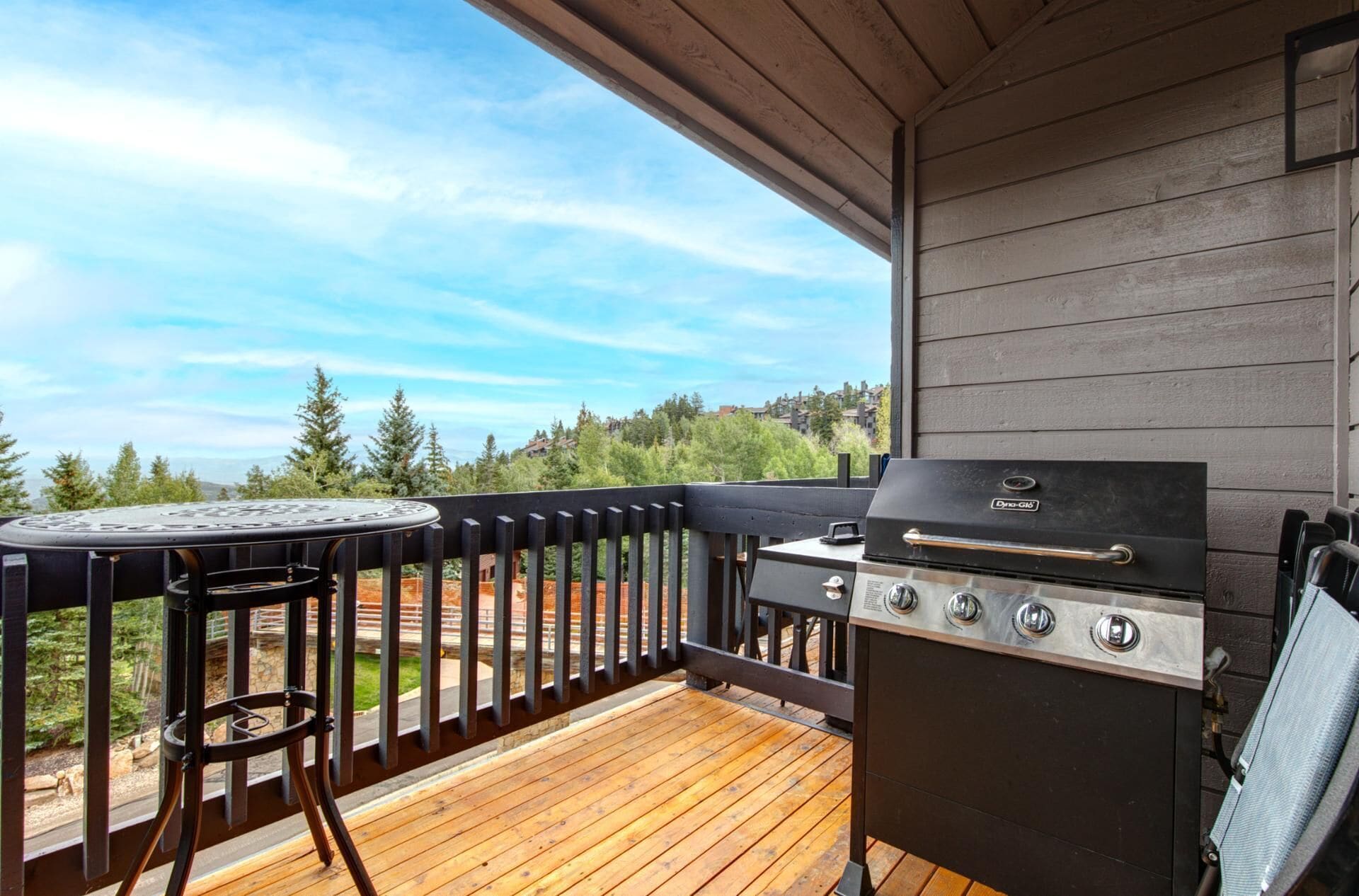 Condo (3 Bedrooms) | BBQ/picnic area