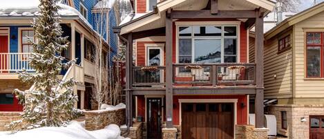 开间 (3 Bedrooms) | 外观