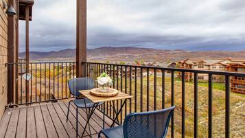 Tempat makan outdoor