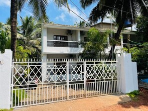 Exterior - The Sun - Double Room with Balcony (Mandrem)