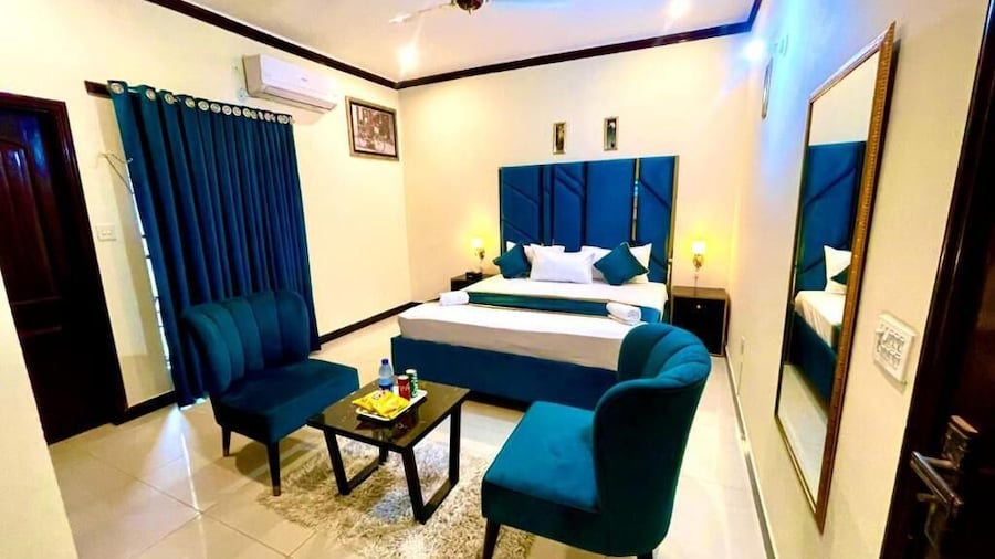 Go Guest House Lahore