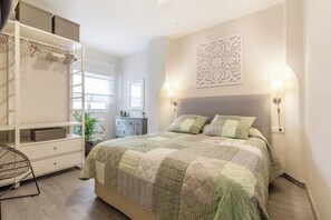 2 bedrooms, WiFi, bed sheets - Gran Vía by Satali Rent (Valencia)