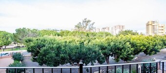 Elegant apartment very close to the beach