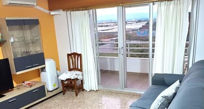 Comfortable accommodation very close to the beach