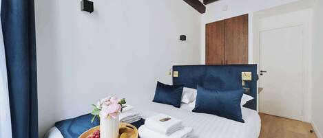 2 Schlafzimmer, Schreibtisch, Bügeleisen/Bügelbrett, WLAN