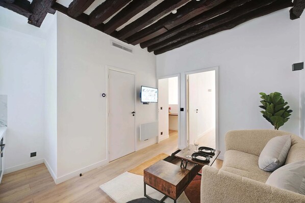 TV, offices