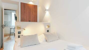 2 Schlafzimmer, Schreibtisch, BĂŒgeleisen/BĂŒgelbrett, WLAN