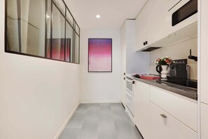 Fridge, microwave, oven, stovetop - Charming Apartment - 1BR/6P - Marais (Paris)