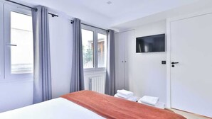 Unclassified image, 5 of 18, button - Comfort & Design for 10p - 5min from the Marais ! (Paris)