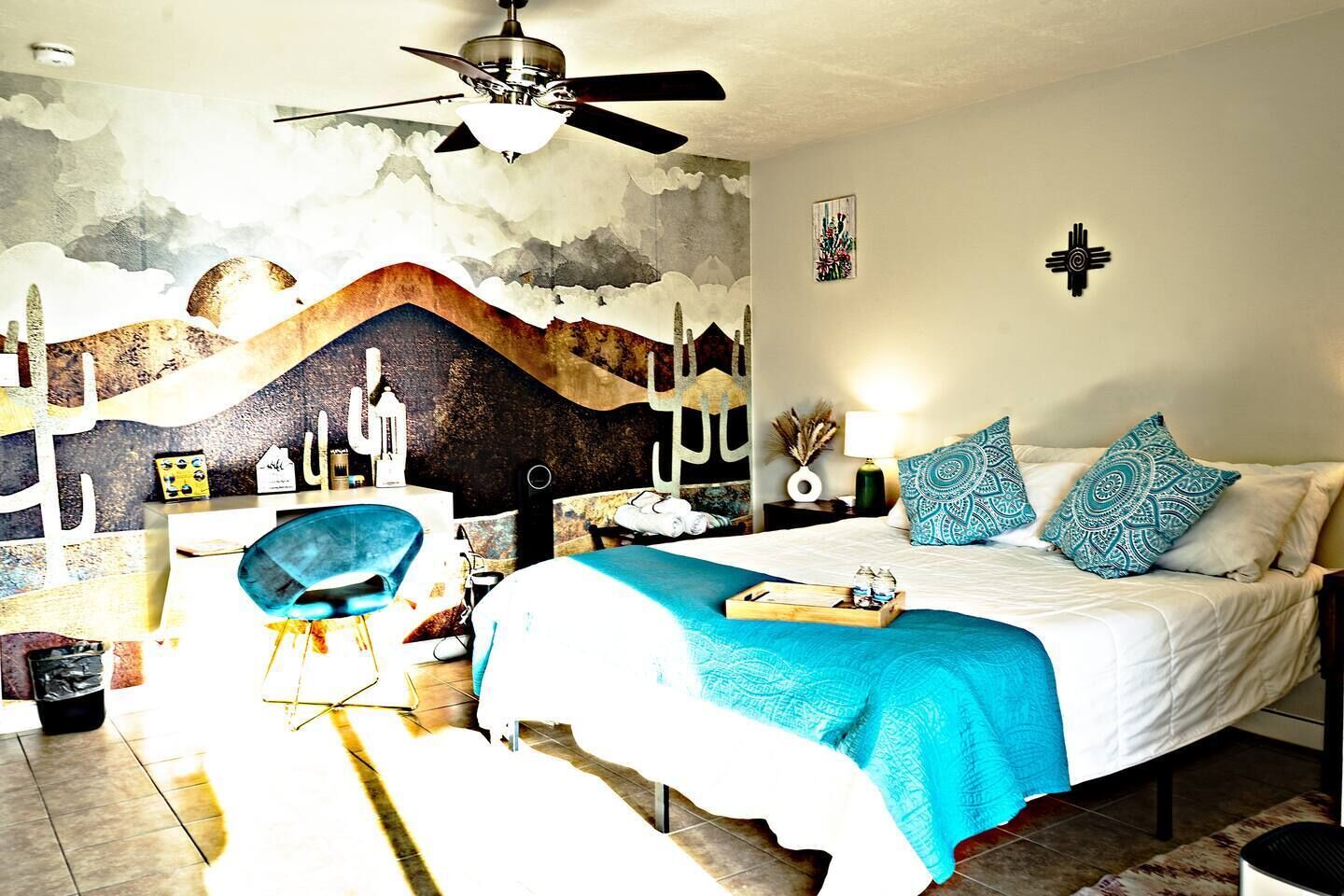 4 bedrooms, desk, iron/ironing board, travel crib