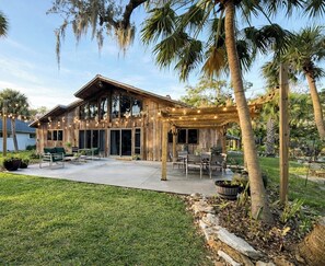 Exterior - Architectural Garden Retreat (Cape Canaveral)