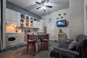 Living area - Vacation House "Ulivi nel Mare" typical country home, surrounded by olive trees. (Menfi)