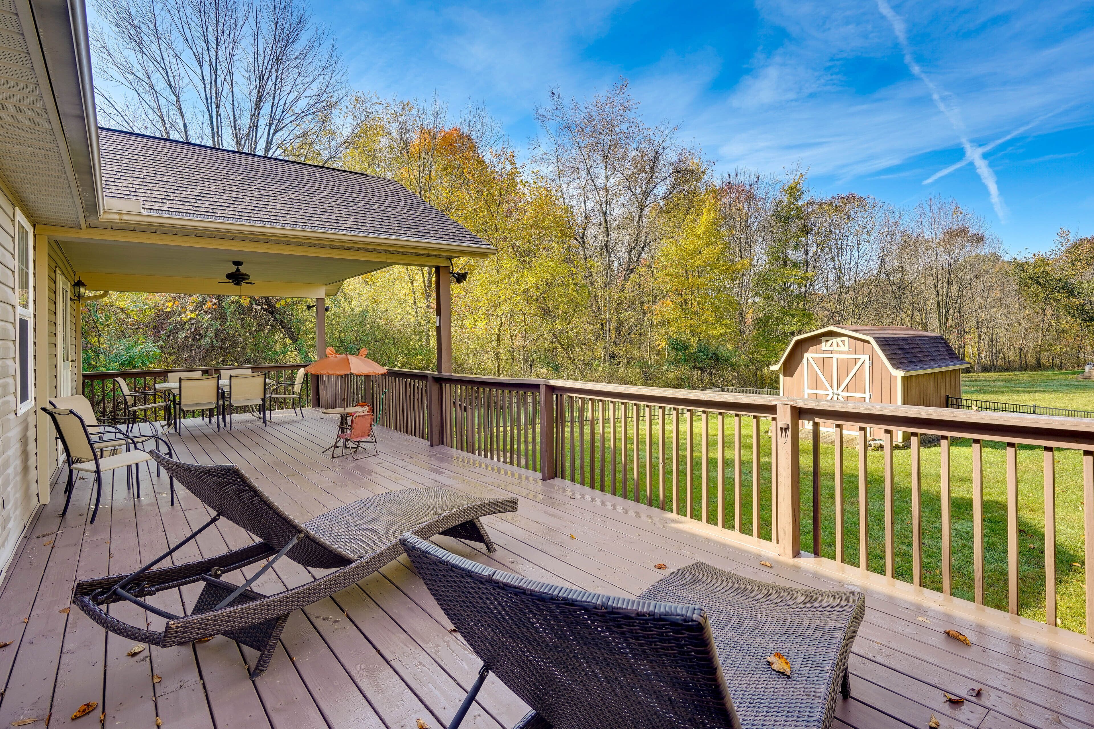 Charming Howard Getaway w/ Deck, 1 Mi to Lake!