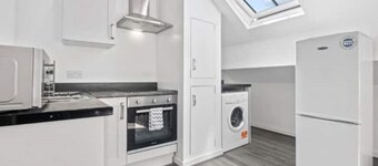 Bradford City Centre Apartment 5