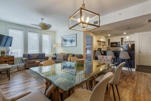 Interior - Observation Pointe South Oasis - Beautifully Updated 2-Bedroom Retreat with Village Views at Sandestin Golf and Beach Resort! (Miramar Beach)