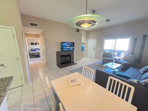 Interior - McDowell Mountain Adventure Condo - Quiet, Heated Pool, Pet Friendly (Fountain Hills)