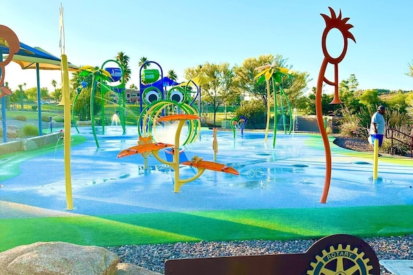 Piscine extérieure, piscine chauffée