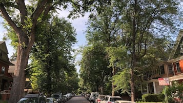 Third-party on-site parking