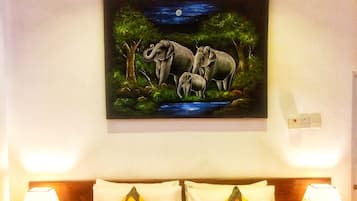 Comfort Double Room, 1 Double Bed | Individually decorated, individually furnished, desk, soundproofing