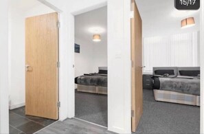 2 Schlafzimmer, Bügeleisen/Bügelbrett, WLAN, Bettwäsche