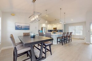 Dining - Newly remodeled home with heated pool and pool spa, gas grill, & W/D - dogs ok (Cape Coral)