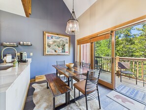 Dining - Amazing Inside & Out! 2 Bed, Loft, Updated, HotTub (Dillon)