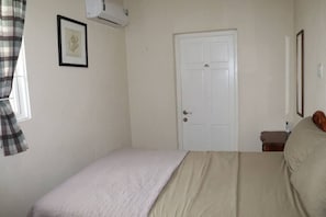 1 quarto, ferros/tábuas de passar roupa, Wi-Fi, roupa de cama