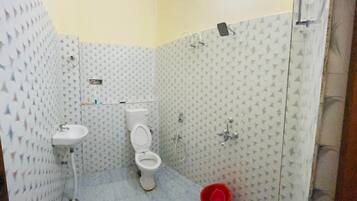 Shower, towels, soap, shampoo