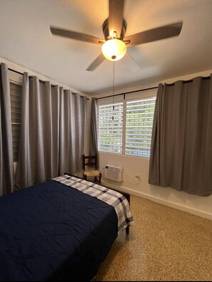 3 chambres, bureau, accès au Wi-Fi (inclus), literie fournie