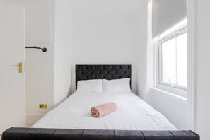 1 makuuhuone, silitysrauta/-lauta, Wi-Fi, vuodevaatteet