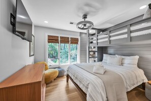 3 bedrooms, iron/ironing board, free WiFi, bed sheets - Walk to beach, pool and community dock (Kiawah Island)