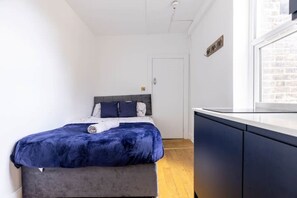 1 quarto, ferros/tábuas de passar roupa, Wi-Fi, roupa de cama