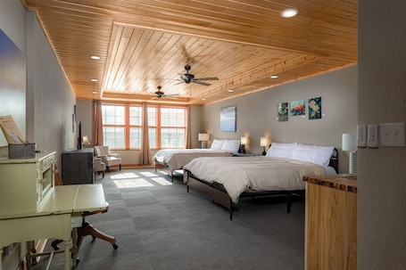 Classic Double Room | 1 bedroom, individually decorated, individually furnished