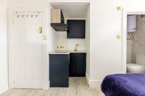 1 間睡房、熨斗/熨衫板、Wi-Fi、床單