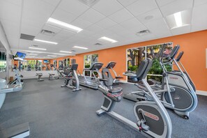 Fitness facility - Tropical Tiki Family Retreat 5 mi. to Disney Magic -Ariel/Moana/Star Wars/Stitch (Kissimmee)