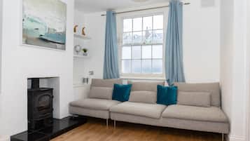 House | Living area | 55-inch flat-screen TV with digital channels