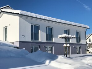 Fachada de la propiedad
