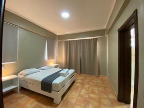 3 chambres, lit parapluie, Wi-Fi, draps fournis