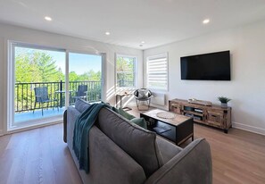 Smart TV, books - Condo à Mont-blanc Près des Pistes (Mont-Blanc)