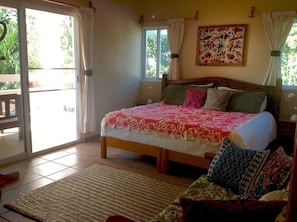 3 Schlafzimmer, Zimmersafe, Schreibtisch, Reisekinderbett