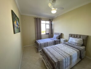 3 habitaciones, tabla de planchar con plancha y wifi gratis 