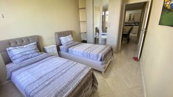 3 bedrooms, iron/ironing board, free WiFi, bed sheets