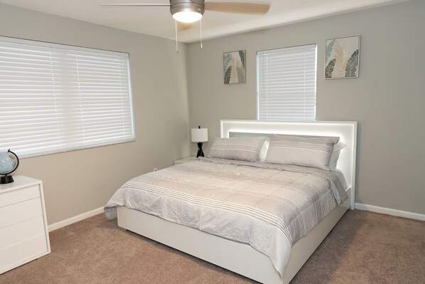 3 bedrooms, iron/ironing board, free WiFi, bed sheets