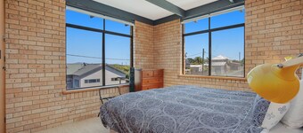 7 Murrah Street- Ample space, featuring a superb enclosed entertainment area with views