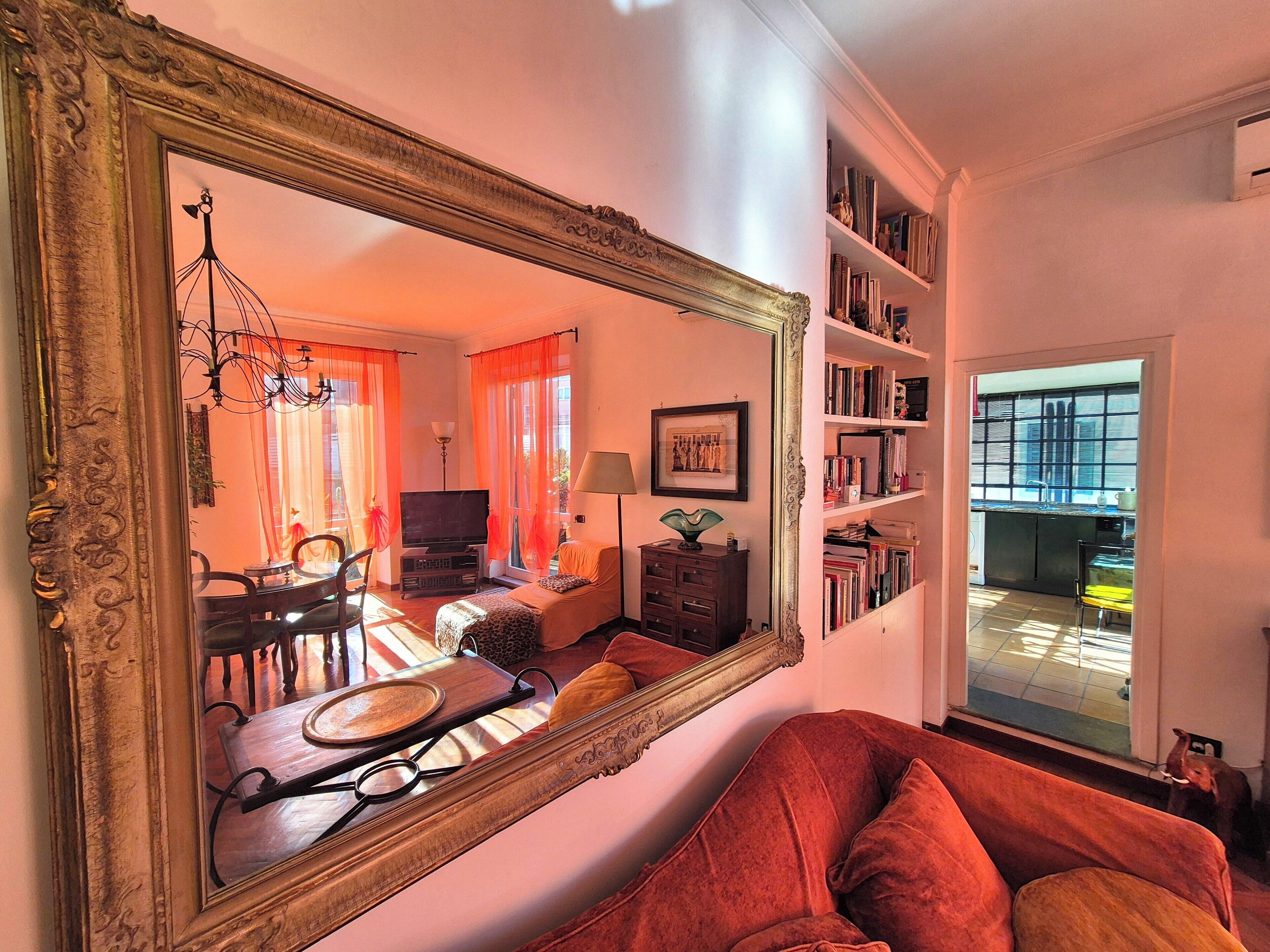 Smart TV, fireplace, DVD player, books