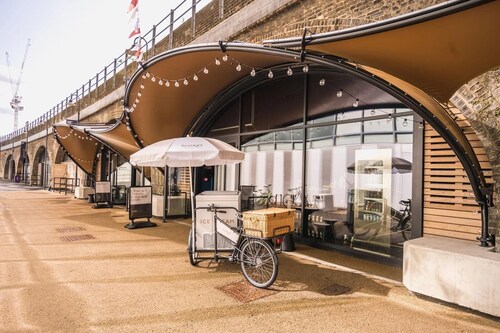 Comfortable 2-bed House in London Zone 2