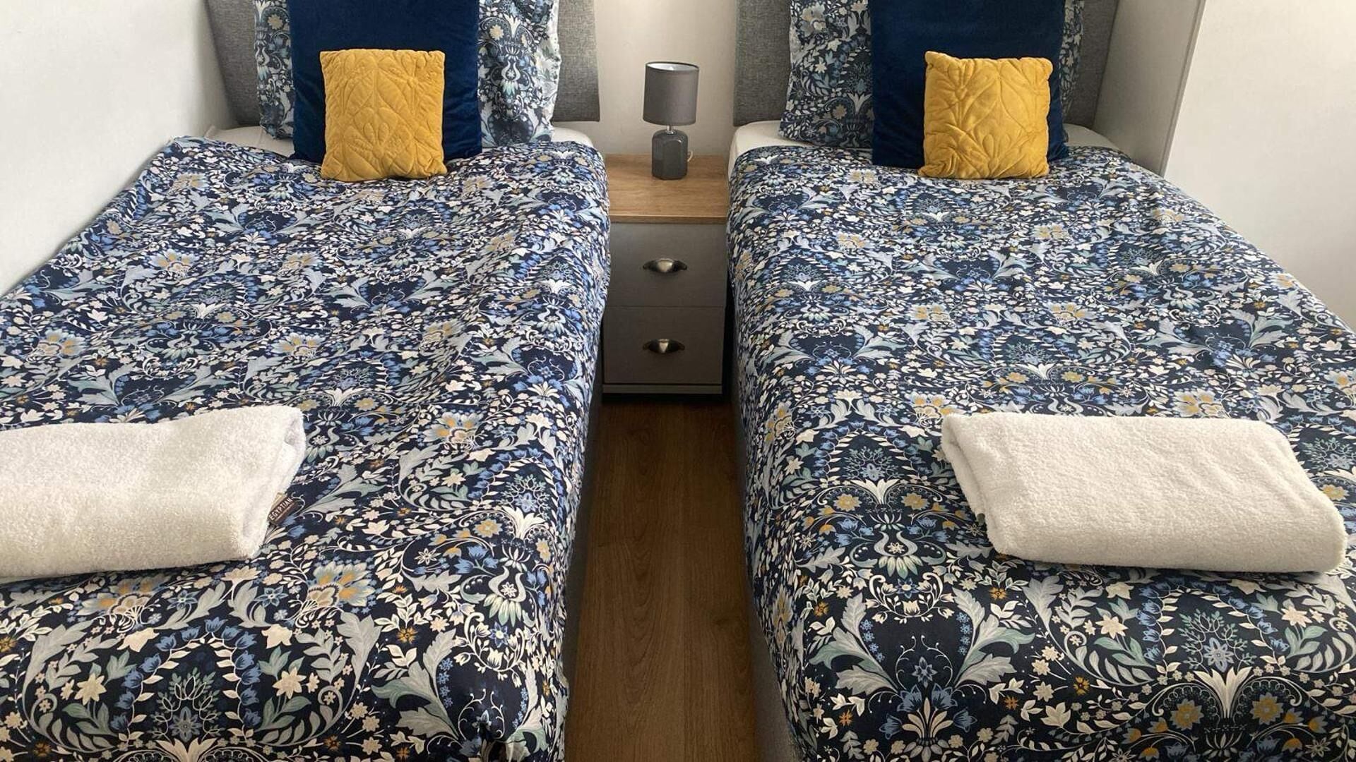 1 soverom, strykejern/-brett, wi-fi (inkludert) og sengetøy