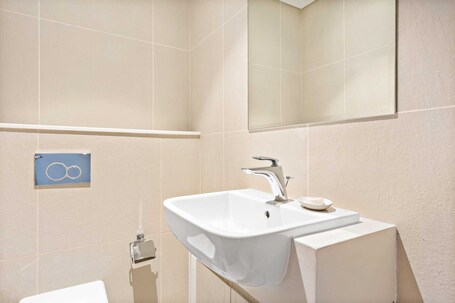 Silkhaus Julphar Tower, Al Reem Abu Dhabi - Image 121